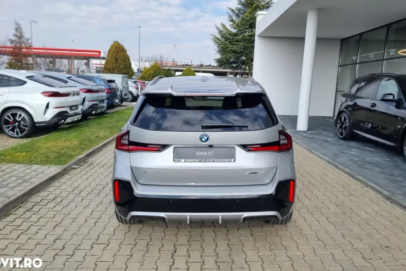 BMW iX1 (Seria X) din 2026 cu 4.000 km - oferta BMW197297 - foto 5