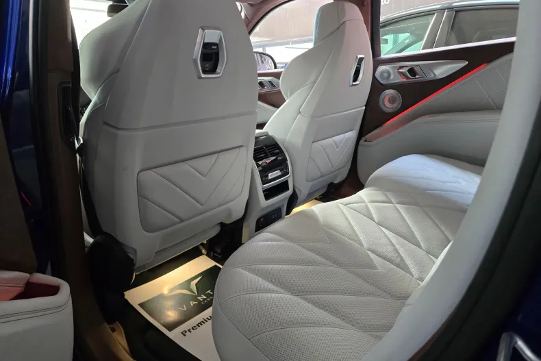 BMW XM (Seria X) din 2023 cu 53.100 km - oferta BMW197301 - foto 18