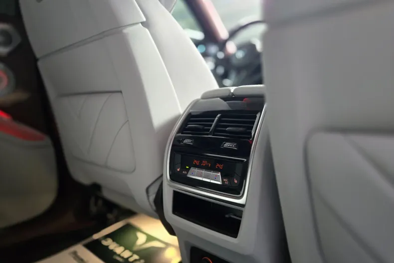 BMW XM (Seria X) din 2023 cu 53.100 km - oferta BMW197301 - foto 20