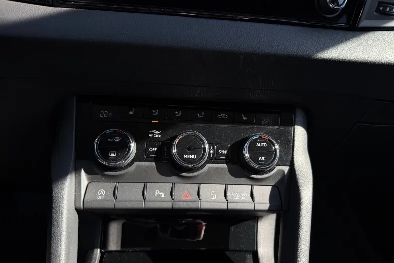 Skoda Karoq din 2025 cu 6.551 km - oferta SKO197303 - foto 15