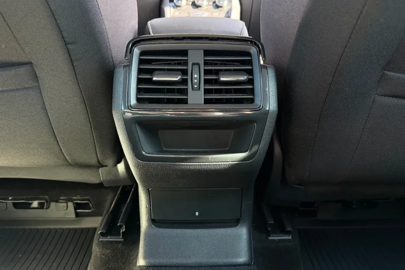 Skoda Karoq din 2025 cu 6.551 km - oferta SKO197303 - foto 16