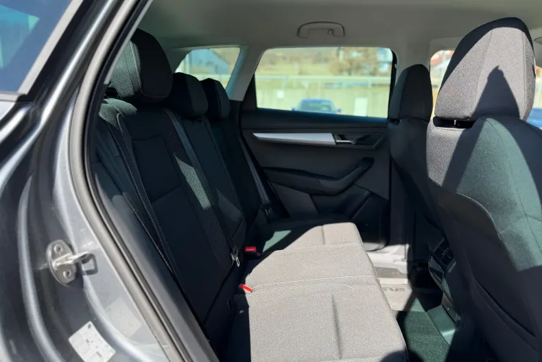 Skoda Karoq din 2025 cu 6.551 km - oferta SKO197303 - foto 20