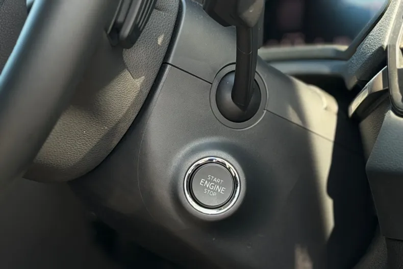 Skoda Karoq din 2025 cu 6.551 km - oferta SKO197303 - foto 22