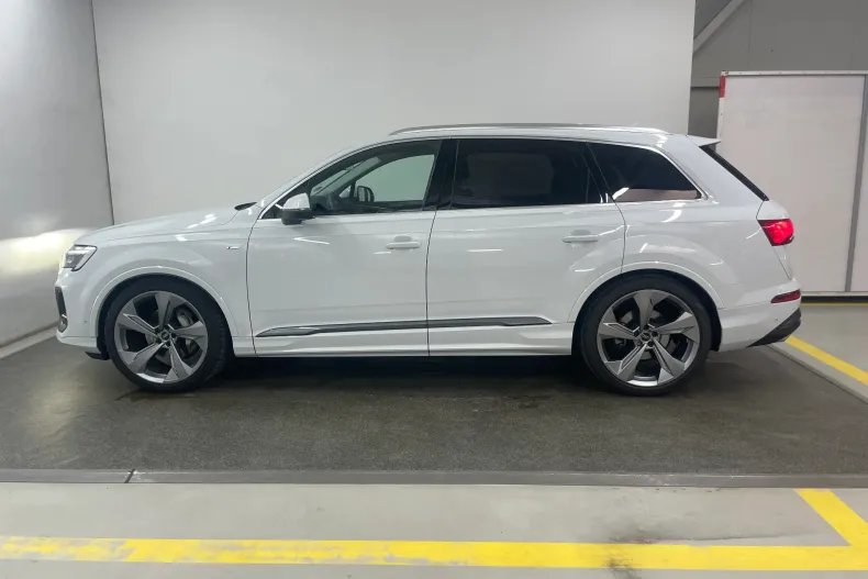 Audi Q7 din 2025 cu 13.730 km - oferta AUD197307 - foto 2