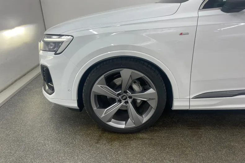 Audi Q7 din 2025 cu 13.730 km - oferta AUD197307 - foto 3