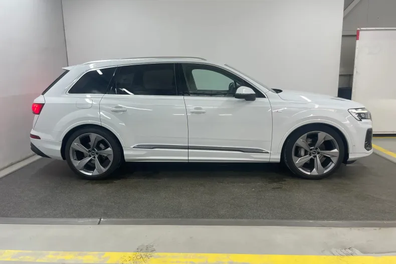 Audi Q7 din 2025 cu 13.730 km - oferta AUD197307 - foto 6
