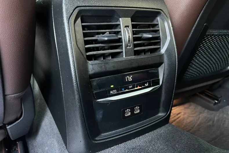 BMW 320d (Seria 3) din 2021 cu 162.000 km - oferta BMW197323 - foto 9