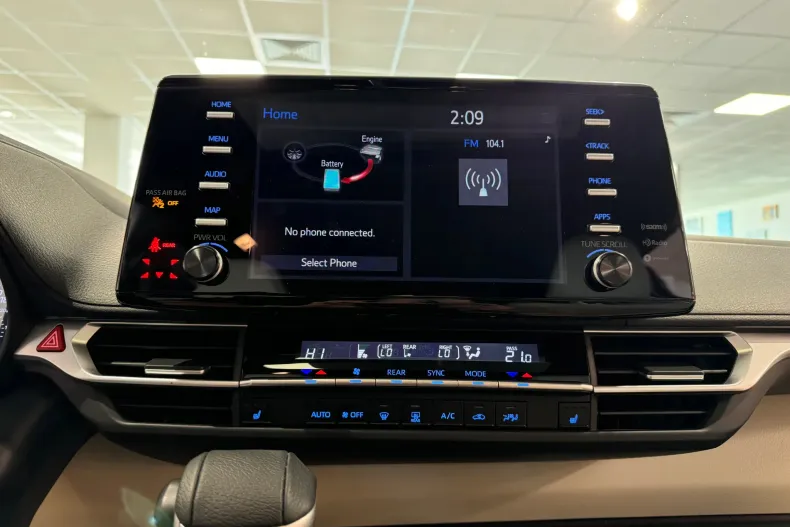 Toyota Sienna din 2023 cu 18.016 km - oferta TOY197333 - foto 17