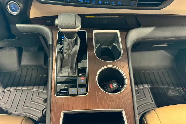 Toyota Sienna din 2023 cu 18.016 km - oferta TOY197333 - foto 20