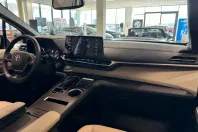 Toyota Sienna din 2023 cu 18.016 km - oferta TOY197333 - foto 25