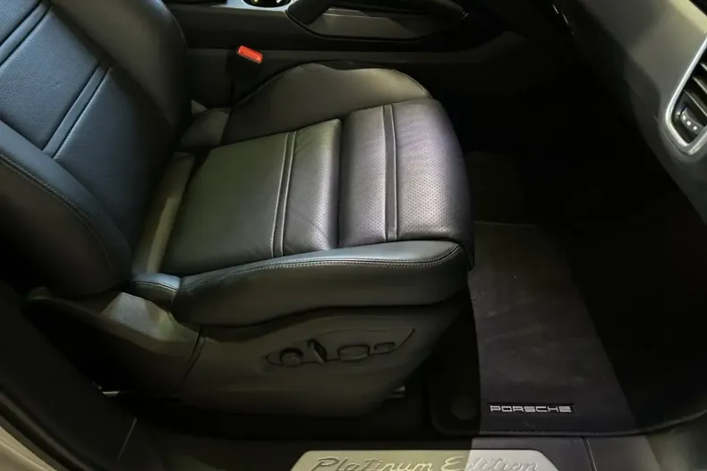 Porsche Cayenne din 2023 cu 40.143 km - oferta POR197342 - foto 15