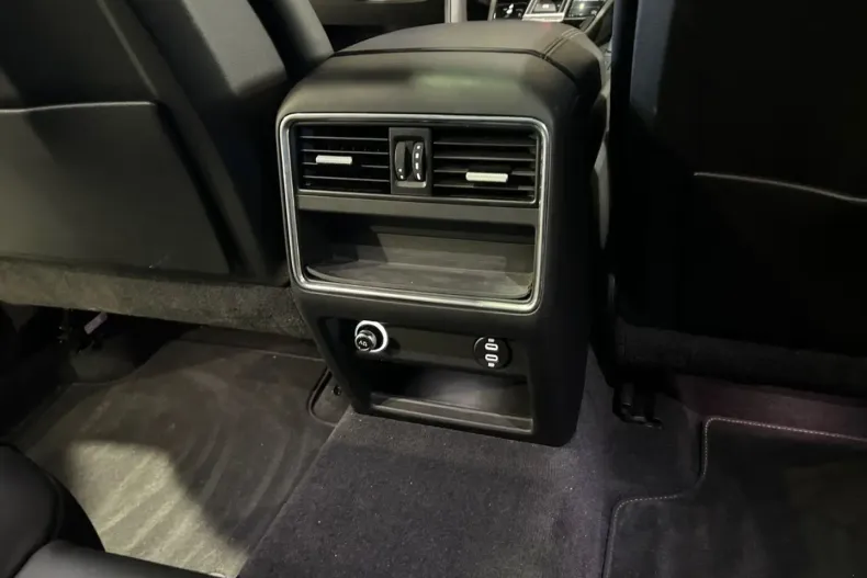 Porsche Cayenne din 2023 cu 40.143 km - oferta POR197342 - foto 19