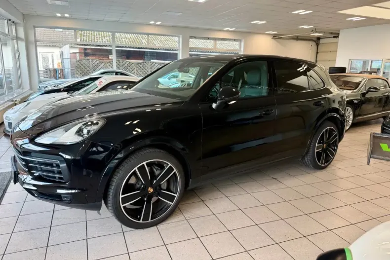 Porsche Cayenne din 2023 cu 56.229 km - oferta POR197345 - foto 2