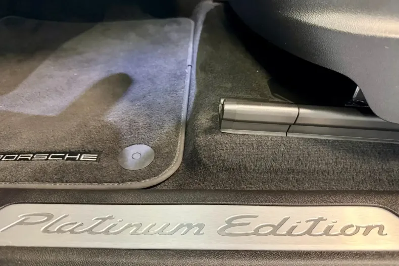 Porsche Cayenne din 2023 cu 56.229 km - oferta POR197345 - foto 7