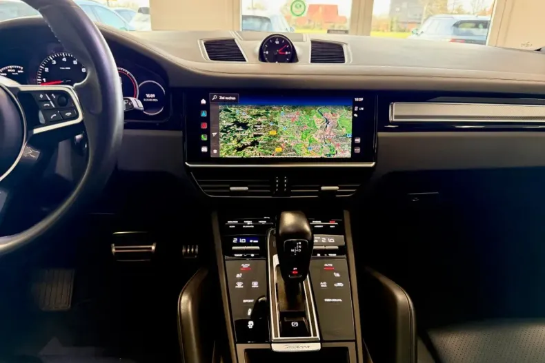 Porsche Cayenne din 2023 cu 56.229 km - oferta POR197345 - foto 18