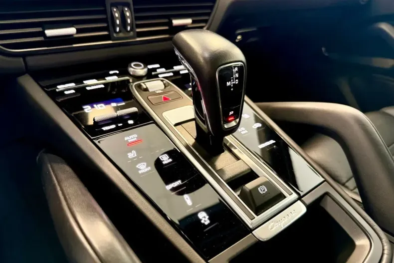 Porsche Cayenne din 2023 cu 56.229 km - oferta POR197345 - foto 19