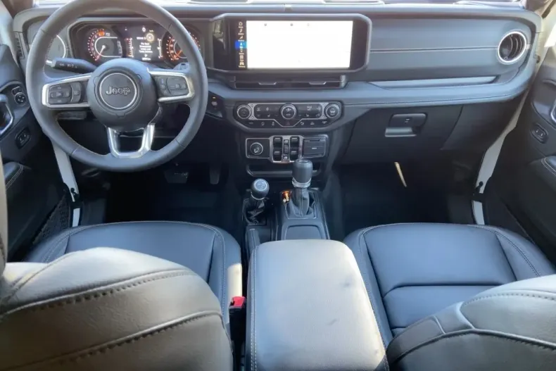 Jeep Wrangler din 2024 cu 3.895 km - oferta JEE197347 - foto 5