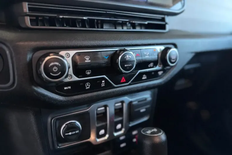 Jeep Wrangler din 2023 cu 48.362 km - oferta JEE197348 - foto 17