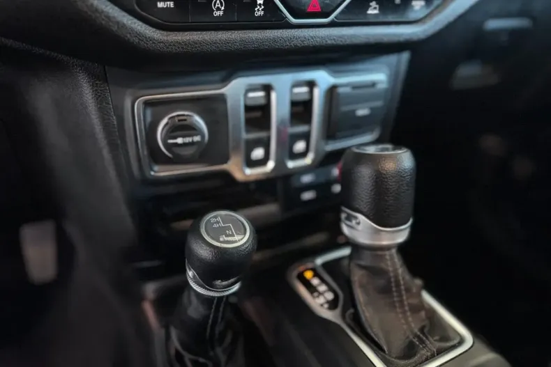 Jeep Wrangler din 2023 cu 48.362 km - oferta JEE197348 - foto 18