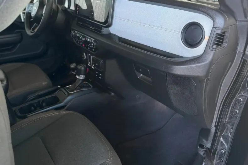 Jeep Wrangler din 2023 cu 48.362 km - oferta JEE197348 - foto 25