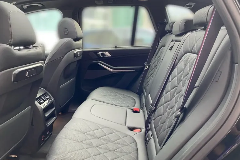 BMW X5 M60 (Seria X) din 2024 cu 24.600 km - oferta BMW197350 - foto 9