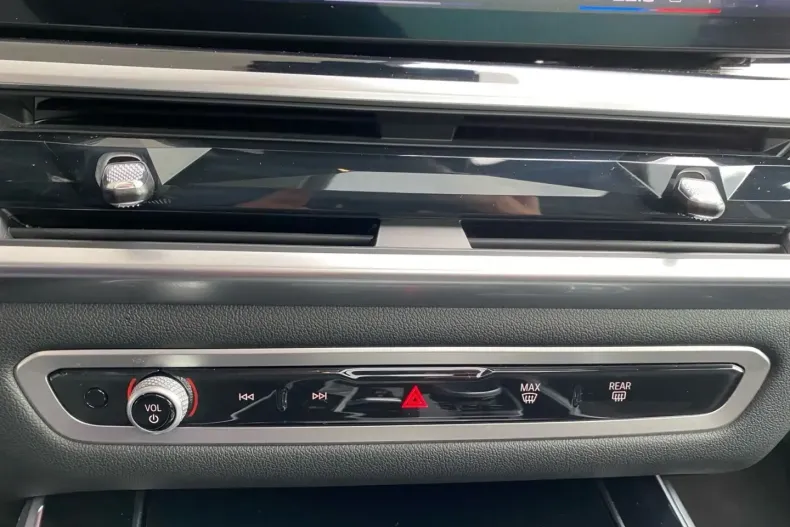 BMW X5 M60 (Seria X) din 2024 cu 24.600 km - oferta BMW197350 - foto 11