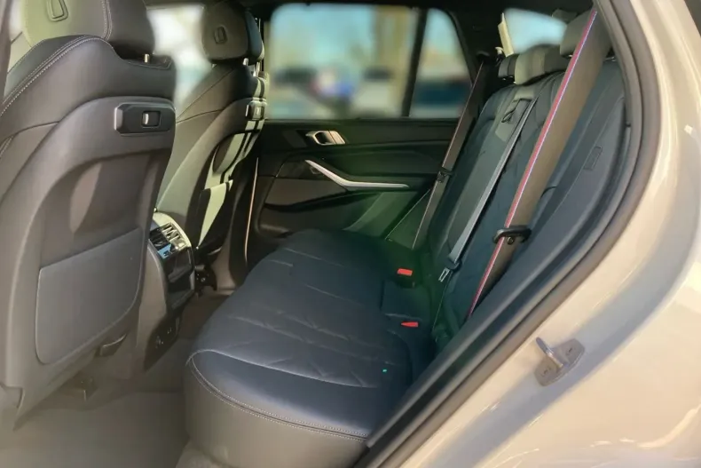 BMW X5 M60 (Seria X) din 2024 cu 18.000 km - oferta BMW197352 - foto 9