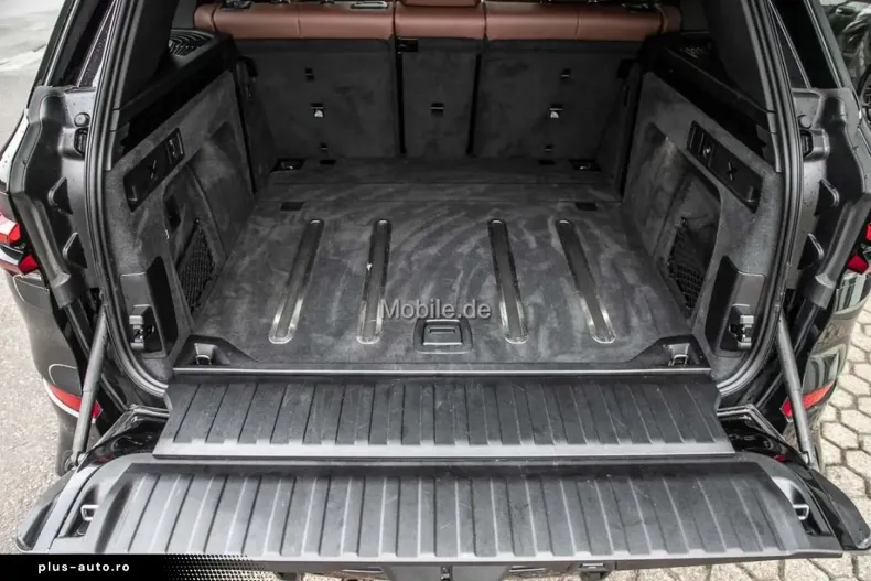 BMW X5 M60 (Seria X) din 2024 cu 26.067 km - oferta BMW197354 - foto 16