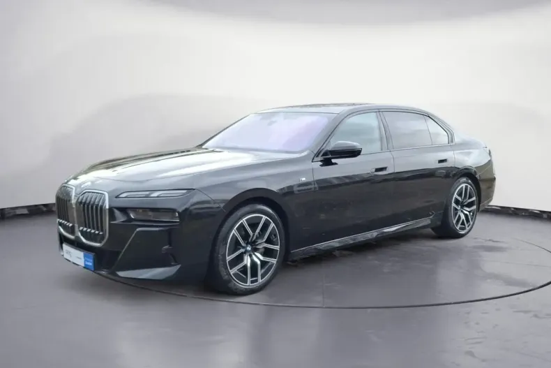 BMW 740 (Seria 7) din 2025 cu 28.250 km - oferta BMW197355 - foto 1