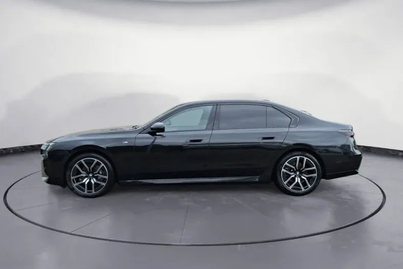 BMW 740 (Seria 7) din 2025 cu 28.250 km - oferta BMW197355 - foto 2