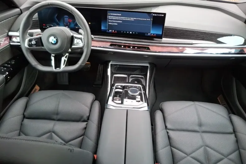 BMW 740 (Seria 7) din 2025 cu 28.250 km - oferta BMW197355 - foto 7