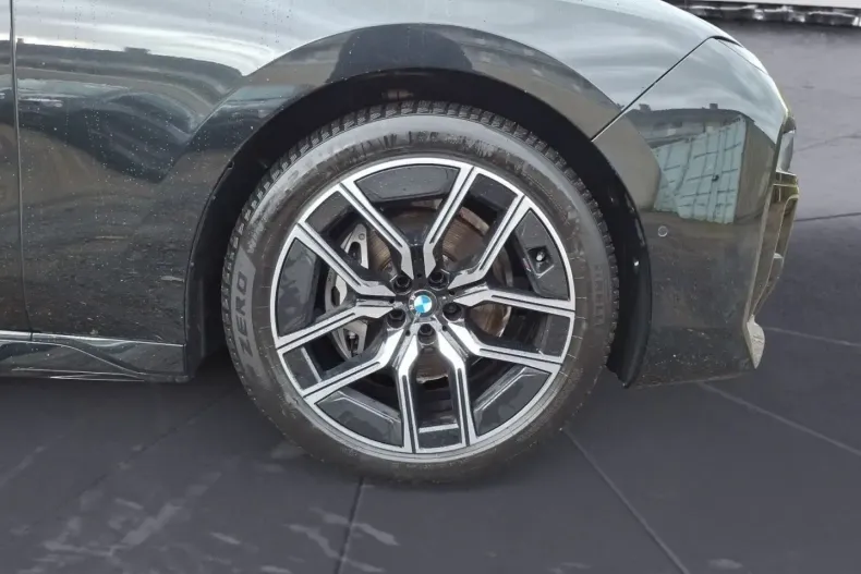BMW 740 (Seria 7) din 2025 cu 28.250 km - oferta BMW197355 - foto 8