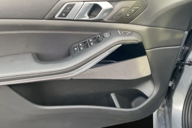 BMW X5 M60 (Seria X) din 2024 cu 19.600 km - oferta BMW197356 - foto 4