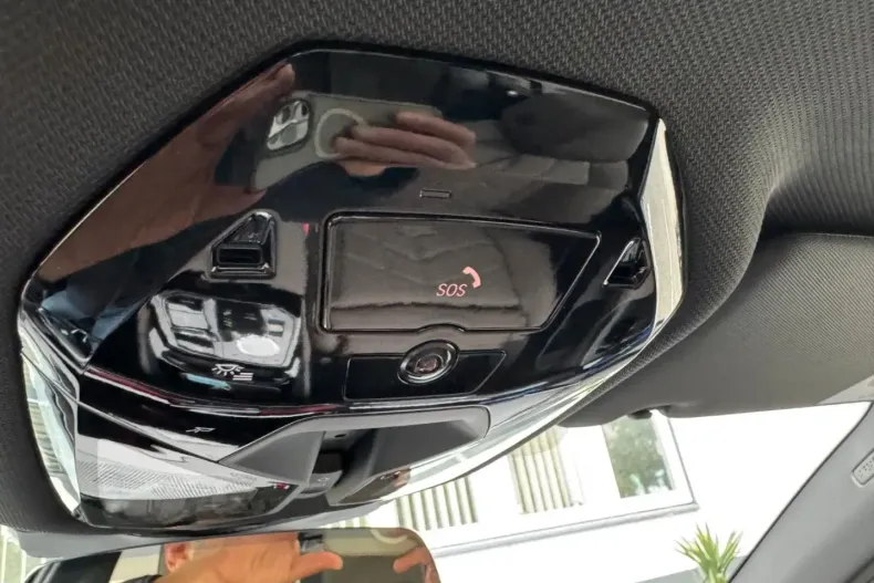 BMW 530 (Seria 5) din 2025 cu 4.103 km - oferta BMW197360 - foto 20