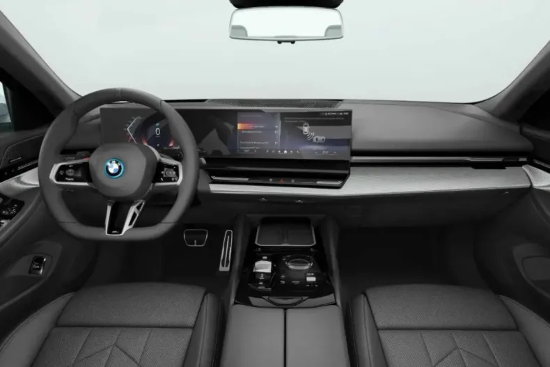 BMW 530 (Seria 5) din 2025 cu 6.613 km - oferta BMW197362 - foto 3