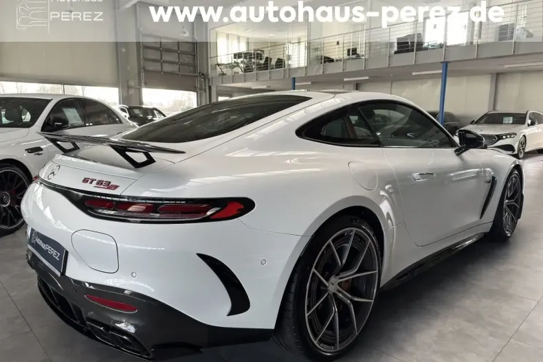 Mercedes-Benz AMG GT (Clasa GT) din 2024 cu 19.759 km - oferta MER197366 - foto 4