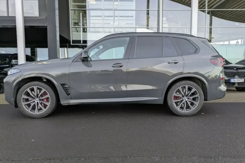 BMW X5 M60 (Seria X) din 2025 cu 26.300 km - oferta BMW197373 - foto 2