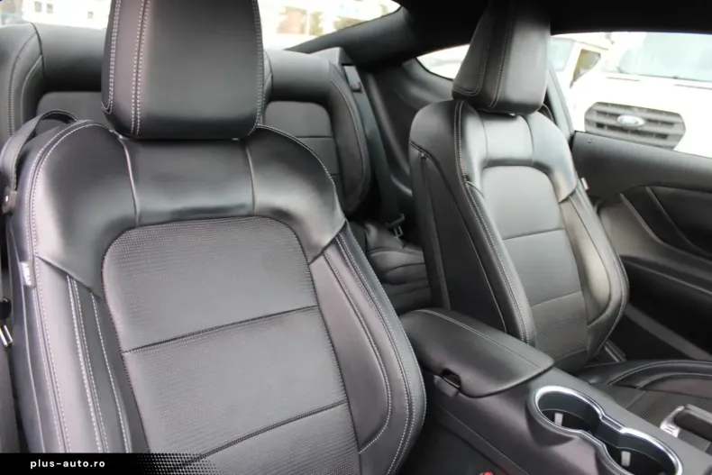 Ford Mustang din 2025 cu 19.400 km - oferta FOR197386 - foto 8