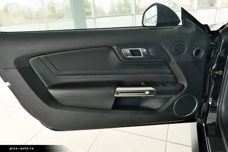 Ford Mustang din 2022 cu 81.000 km - oferta FOR197387 - foto 13