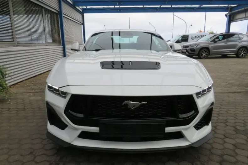 Ford Mustang din 2024 cu 17.200 km - oferta FOR197389 - foto 1