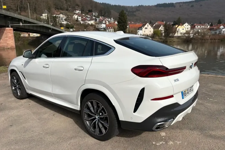 BMW X6 M (Seria X) din 2024 cu 28.000 km - oferta BMW197393 - foto 3