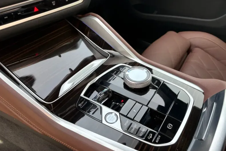 BMW X6 M (Seria X) din 2024 cu 28.000 km - oferta BMW197393 - foto 8