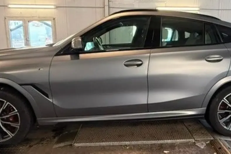 BMW X6 M (Seria X) din 2024 cu 24.208 km - oferta BMW197394 - foto 3