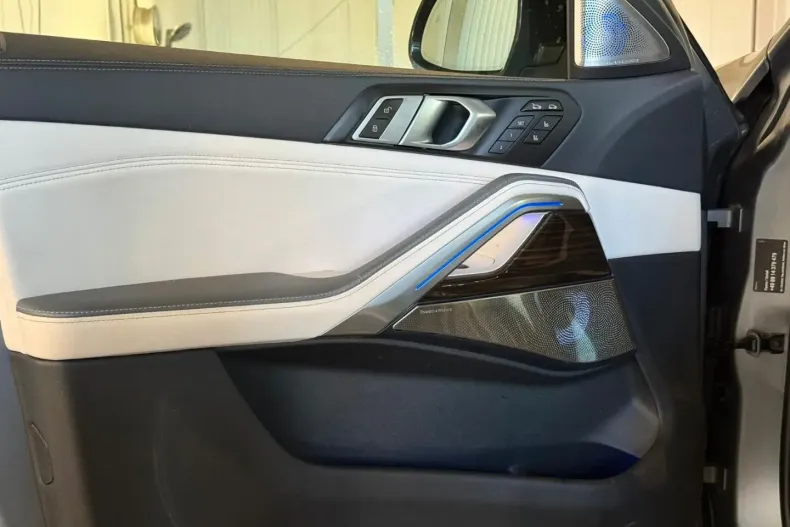 BMW X6 M (Seria X) din 2024 cu 24.208 km - oferta BMW197394 - foto 20