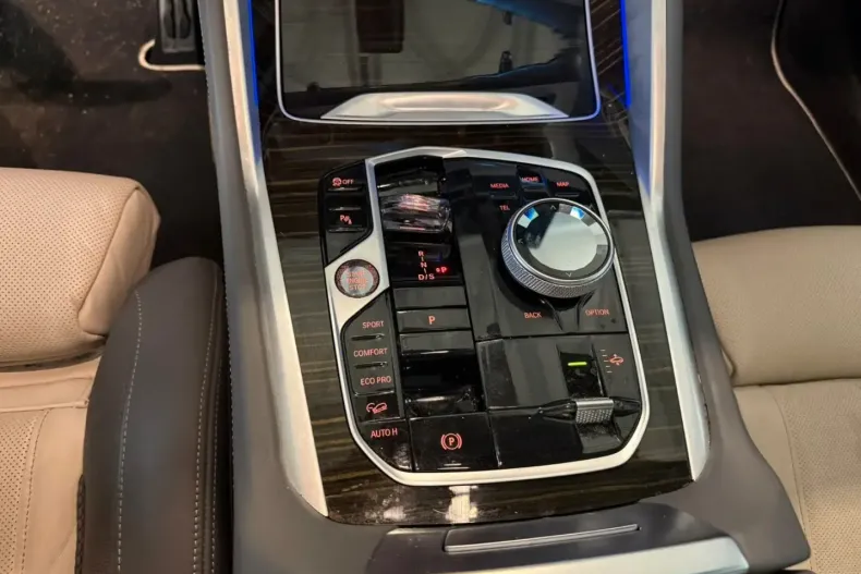 BMW X6 M (Seria X) din 2024 cu 24.208 km - oferta BMW197394 - foto 23