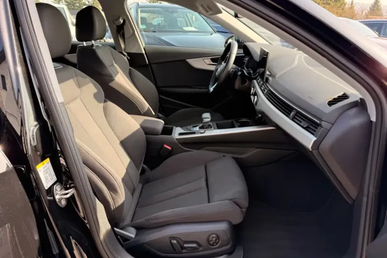 Audi A4 din 2022 cu 61.968 km - oferta AUD197400 - foto 14