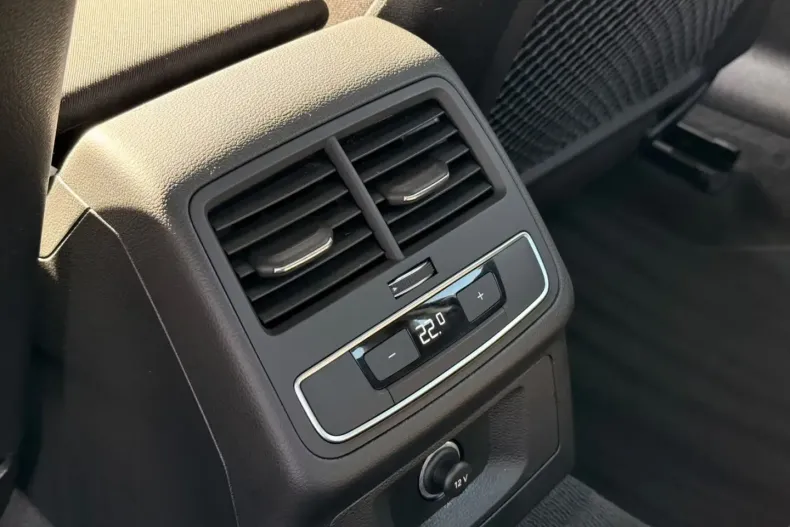 Audi A4 din 2022 cu 61.968 km - oferta AUD197400 - foto 17