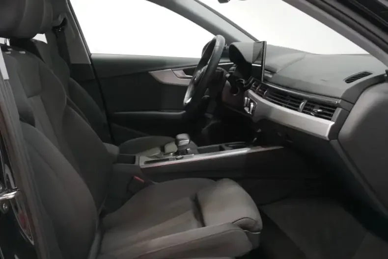 Audi A4 din 2022 cu 63.765 km - oferta AUD197401 - foto 12