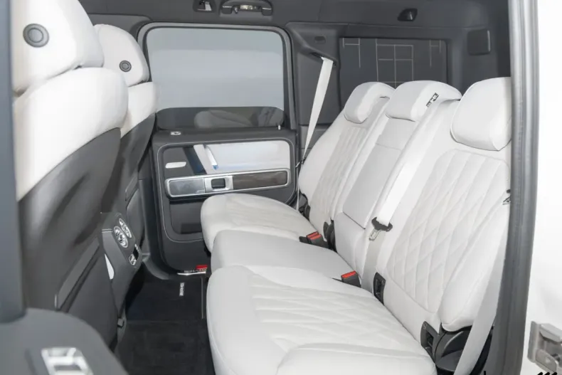 Mercedes-Benz G 63 AMG (Clasa G) din 2025 cu 1.324 km - oferta MER197402 - foto 4