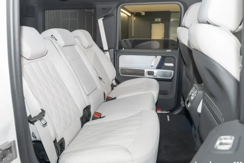 Mercedes-Benz G 63 AMG (Clasa G) din 2025 cu 1.324 km - oferta MER197402 - foto 5